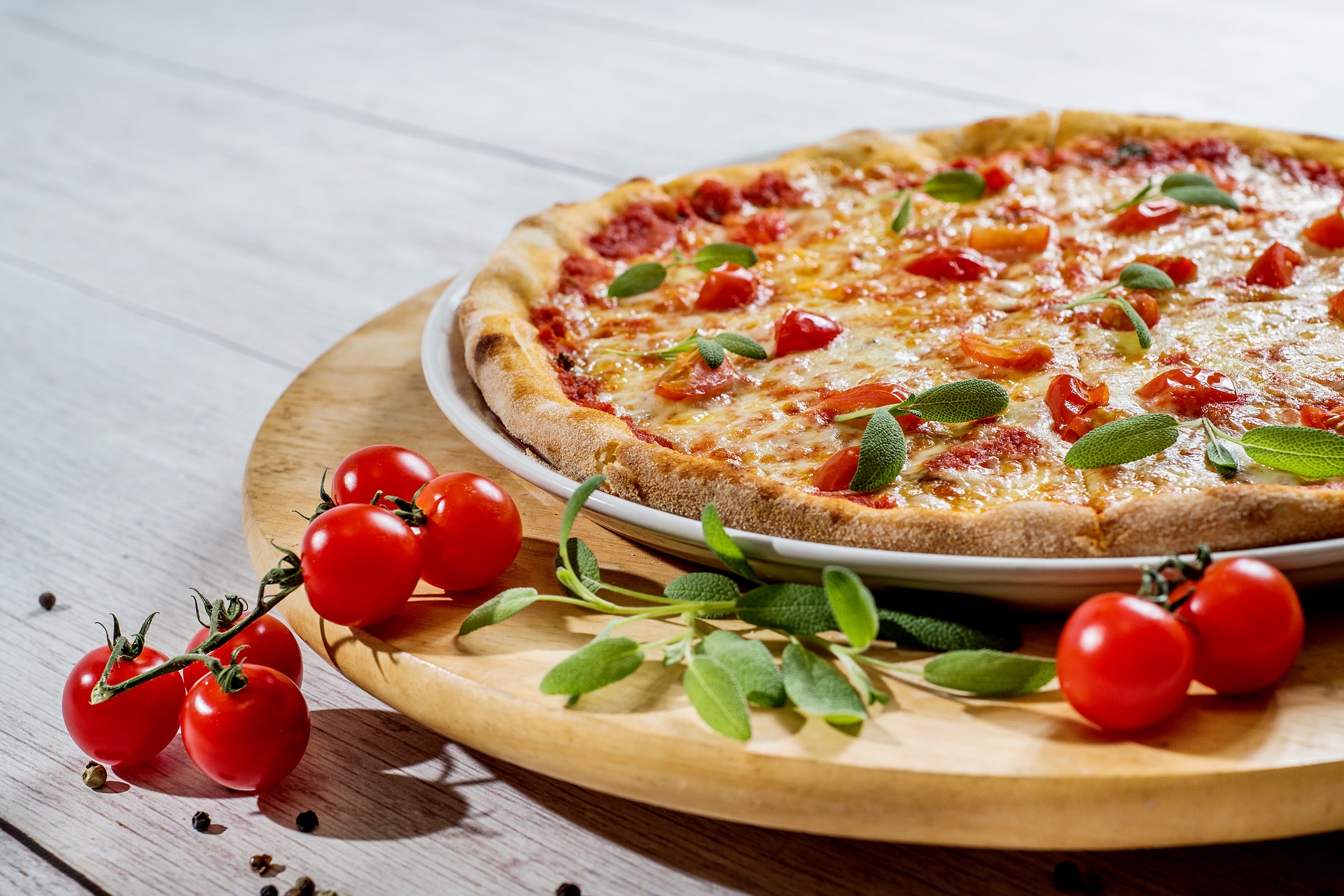 Search new recipe database...oooh wait, a delicious pizza!